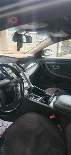 Ford Taurus